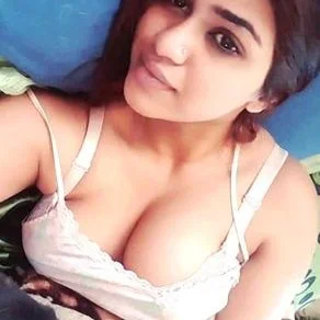 Alanya Escort Bayan Defne Olgun Kondom Kullanmıyor